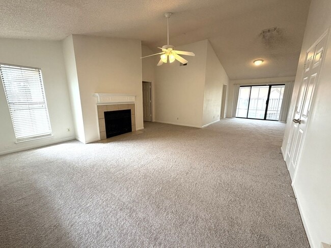 Photo - Beautiful 3BR/2BA Southside Condo