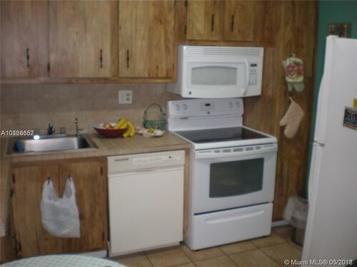 Photo - 8340 Sands Point Blvd