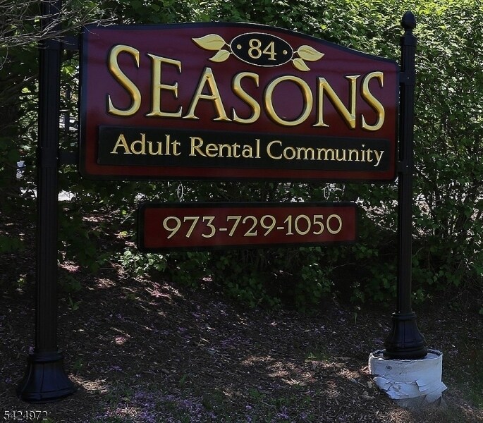 Photo - 84 S Sparta Ave Unit 305