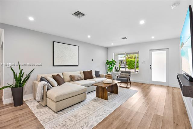 Photo - 9008 Emerson Ave