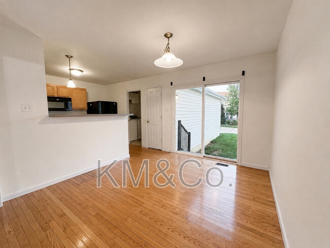 Photo - 213 Countryshire Dr