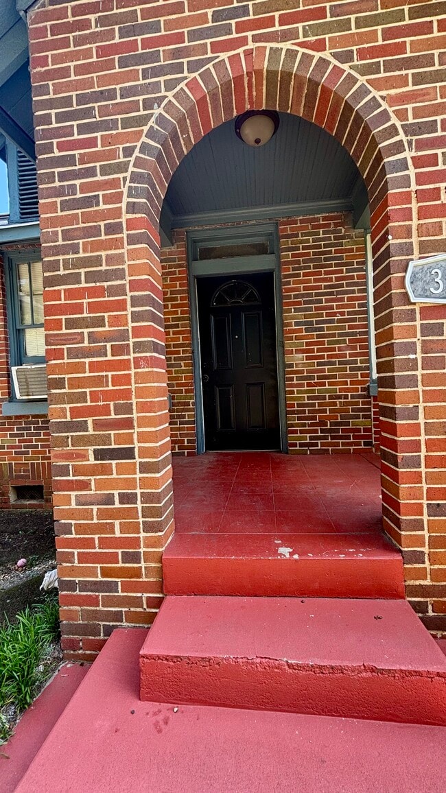 Photo - 335 S Capitol Pky Apartments Unit 335