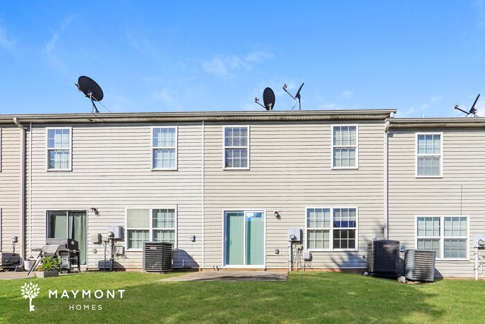 Photo - 7091 Georges Way