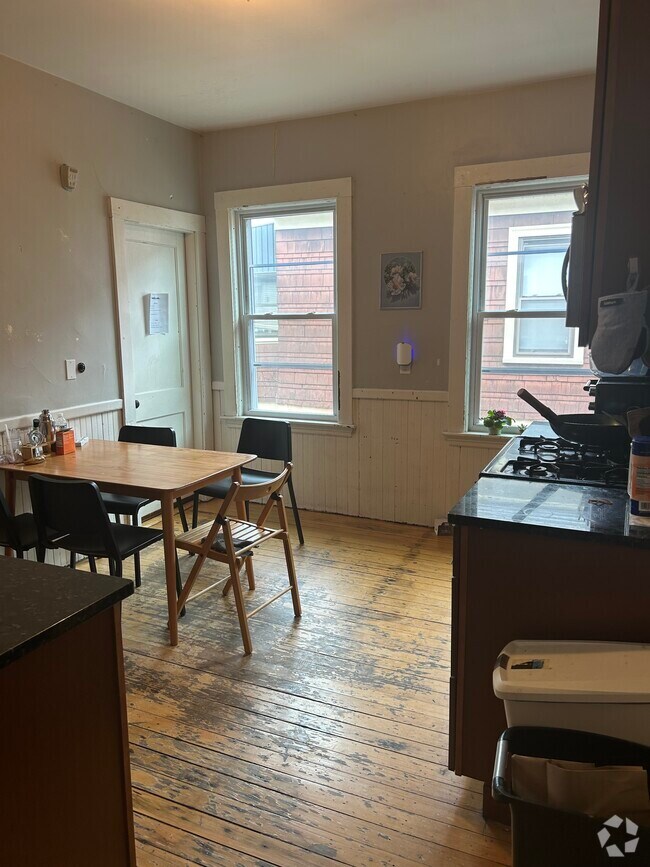 Building Photo - 61 Frederick Ave Unit 61 Rental