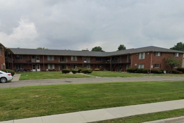 Continental Garden - Continental Garden Apartments