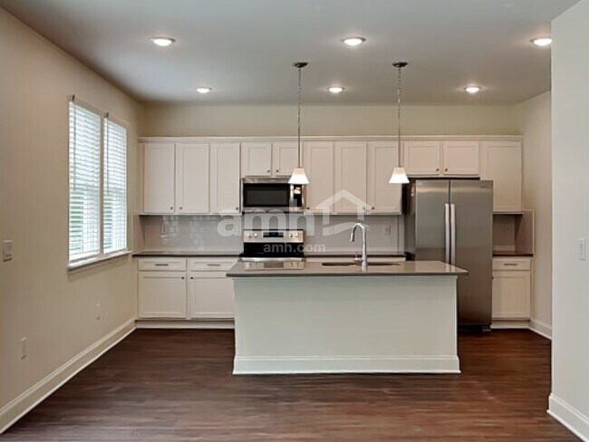 Photo - 3741 Blackshear Pl