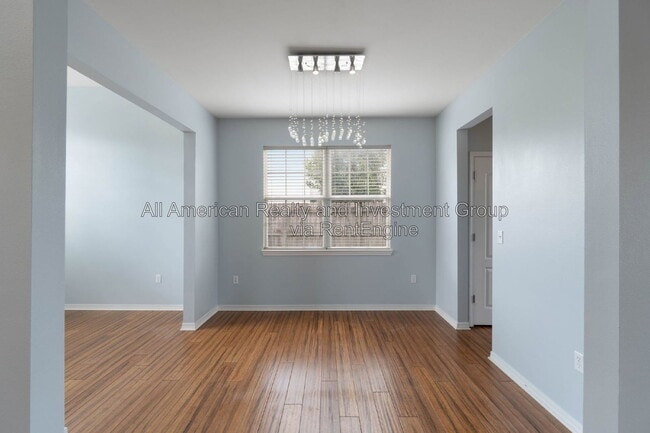 Photo - 406 Peoria Blvd