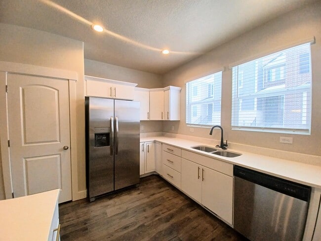Photo - 2021 N 3960 W