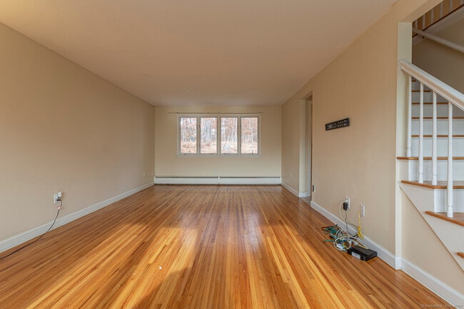 Photo - 288 Candlewyck Dr