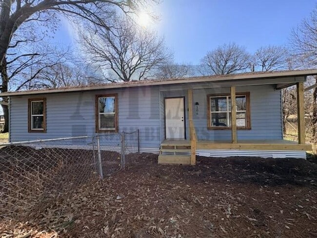 Photo - Beautifully updated 3-bedroom, 2-bathroom