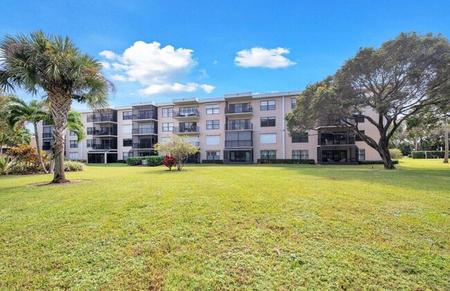 Building Photo - 300 N Hwy A1A Unit 405h