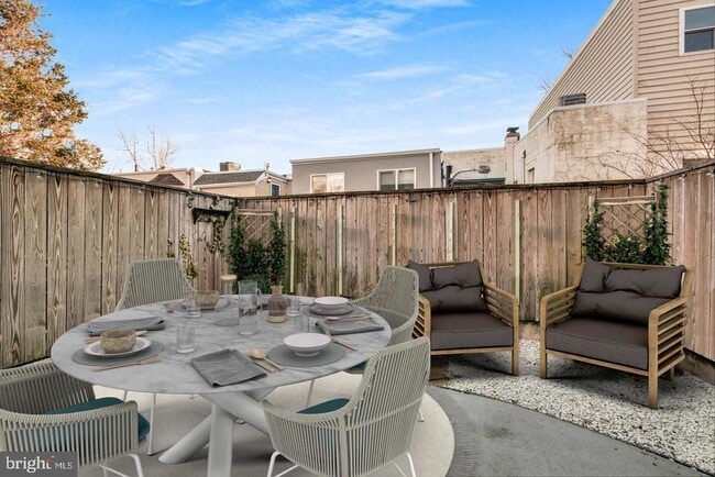 Photo - 2018 South St