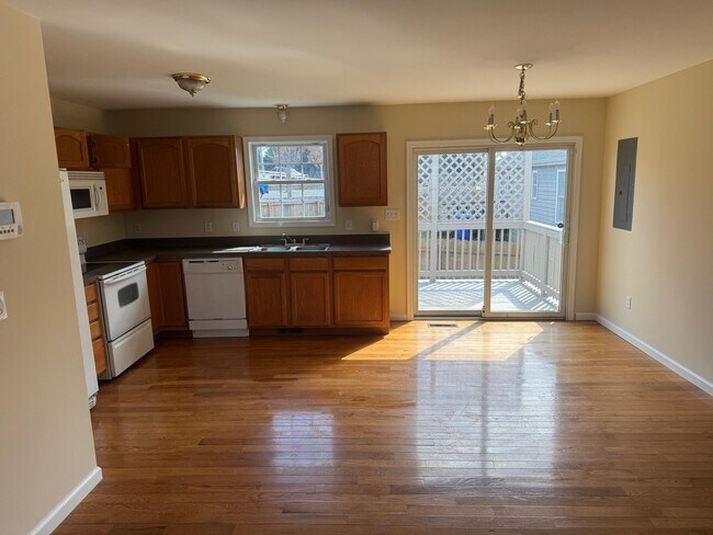 400 E 11th Ave
