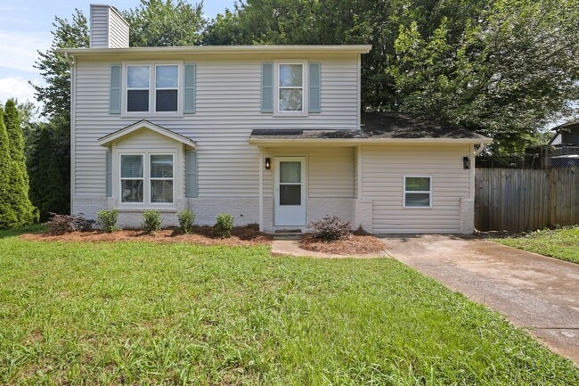 Building Photo - This stylish 4 bedroom, 2.5-bath rental is...