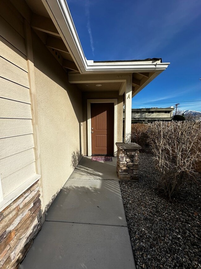 Photo - 662 Hammond St Unidad A