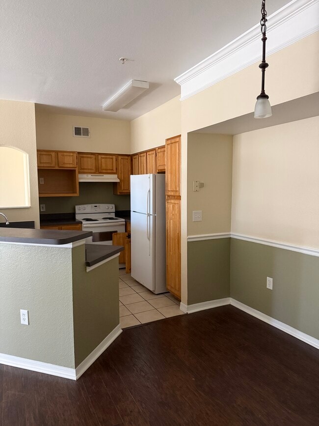 Building Photo - 3384 Corona Village Way Unit 104