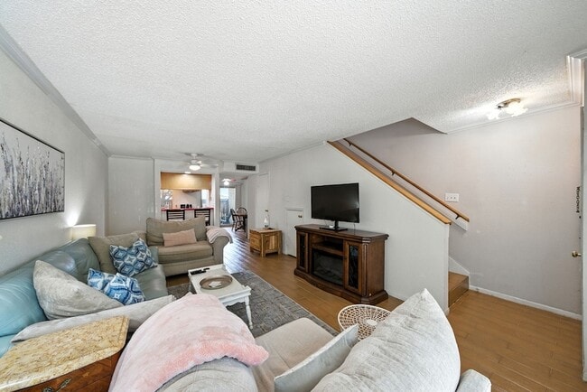 Photo - 3919 Fairmont Pkwy Unit 115