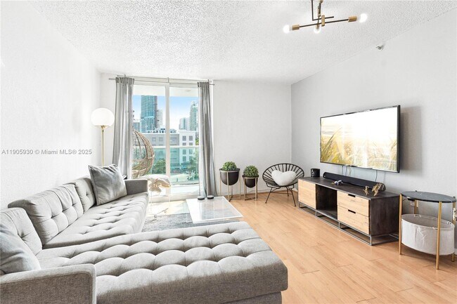 Photo - 1035 West Ave Unit 506