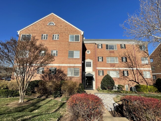 Photo - 820 S Washington St Condo Unit A125