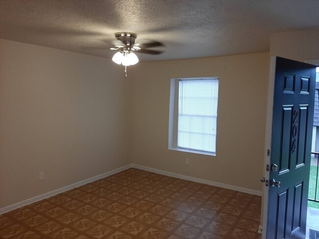 Photo - 1526 East Ave