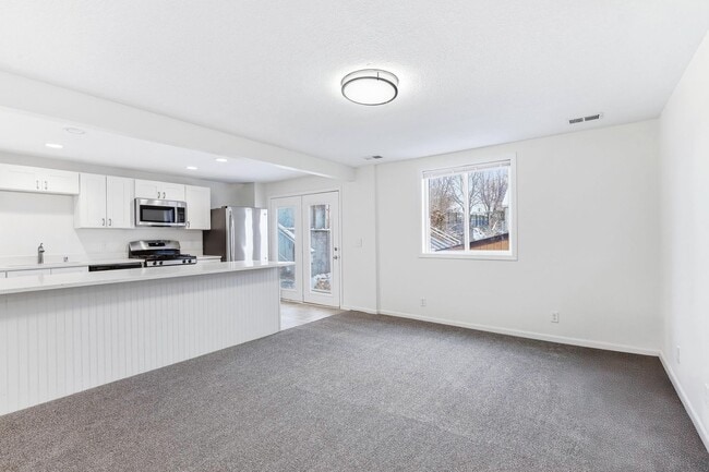 Photo - 780 Stewart Ave Unit #2