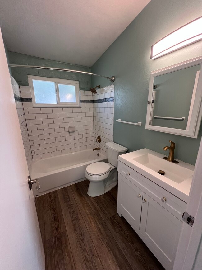 Photo - 5557 Tunitas Ave Unit A