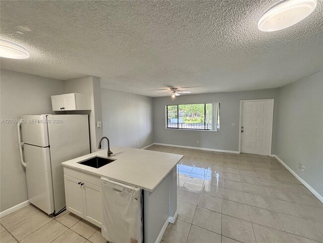 Photo - 618 Sea Pine Way Unit A2
