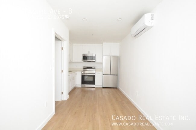 Photo - 3029 Pacific Ave Unidad B