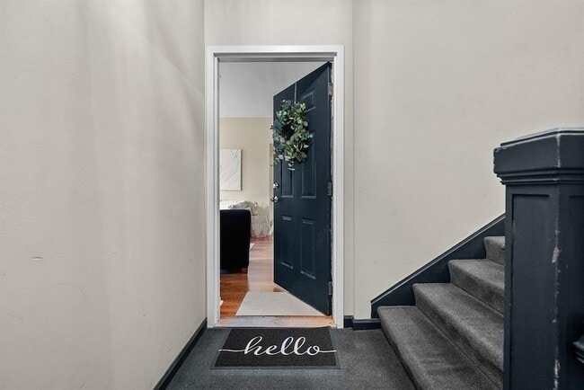 5611 Elmer St Unit 202