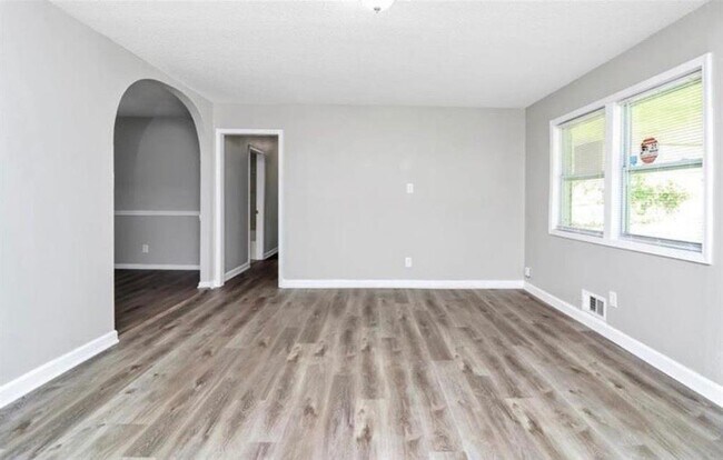 Photo - 3711 Daisy Dr