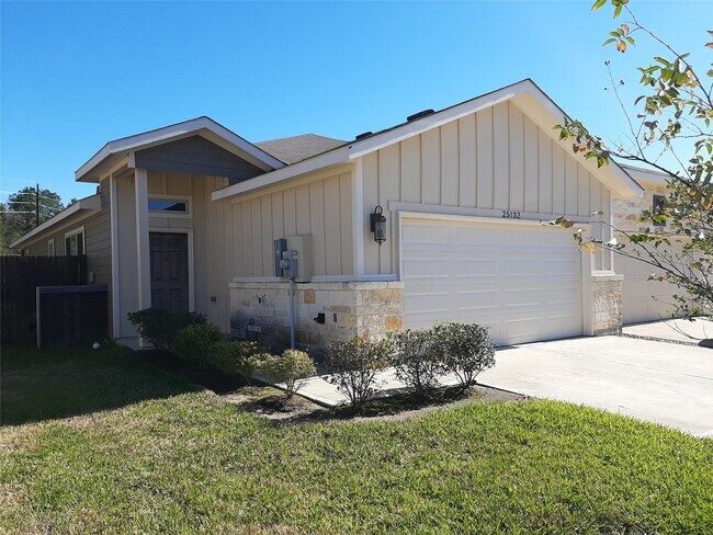 Photo - 25132 Pacific Wren Dr