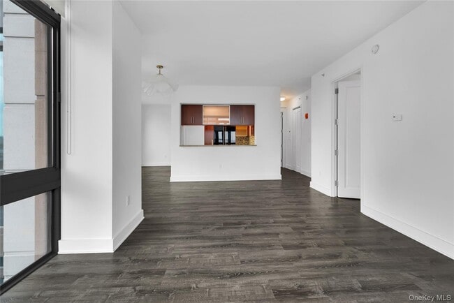 Photo - 175 Huguenot St Unidad 1106