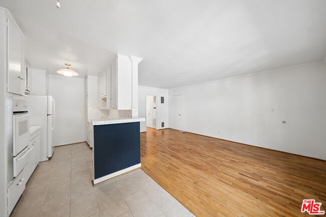 Photo - 1520 Hayworth Ave Unidad 4