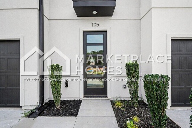 Photo - 105 Taverly Dr