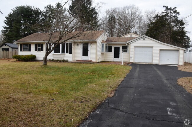 Building Photo - 75 Fairview Dr Rental