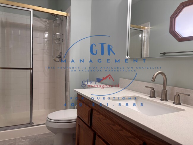 Photo - 8054 Redick Ave