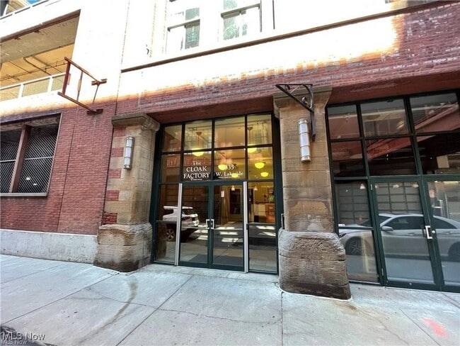 Photo - 635 W Lakeside Ave Unidad 100 A1