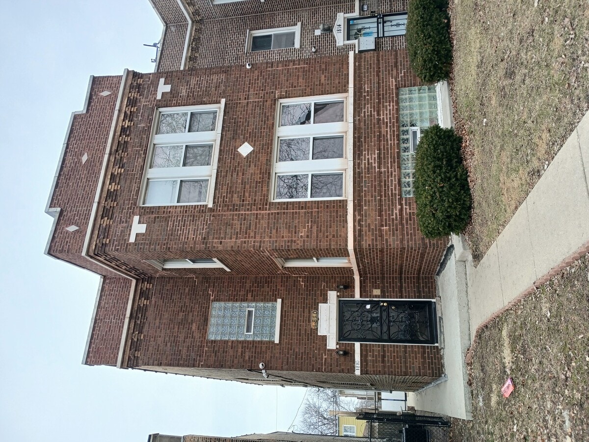 Photo - 1810 N Long Ave