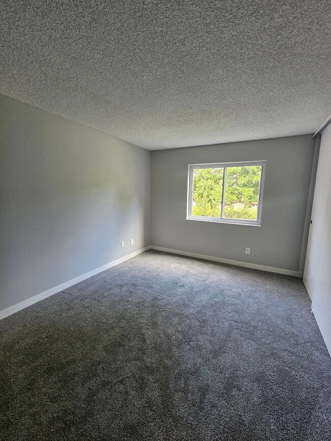 Photo - 8555 Fairmount Dr