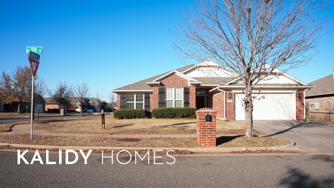 Photo - 13049 SW 5th St