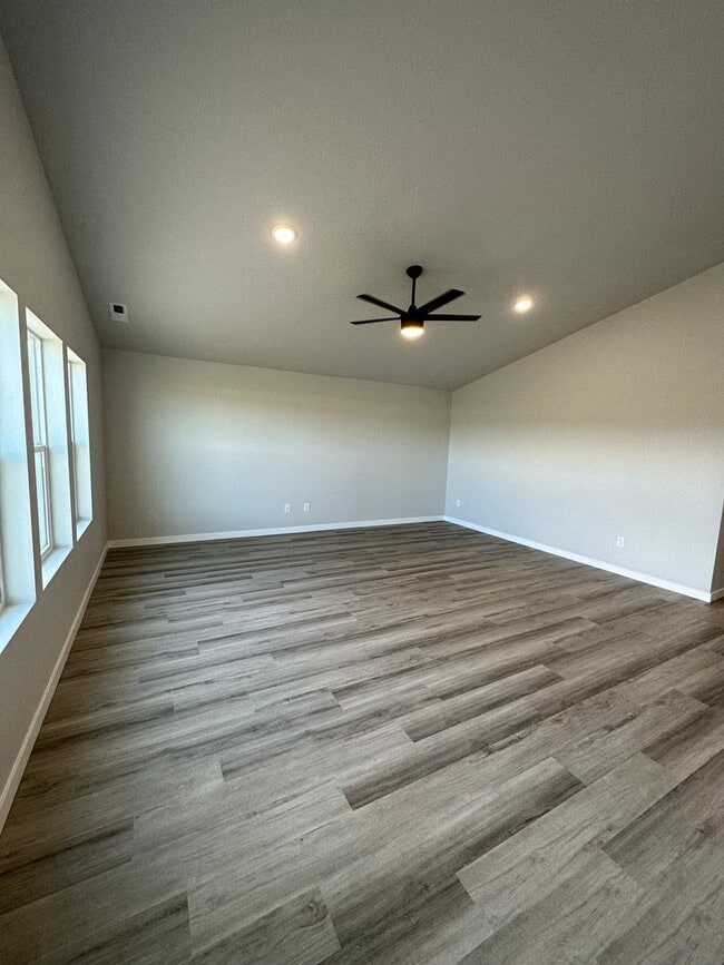 Photo - Brand new home in Star!!!