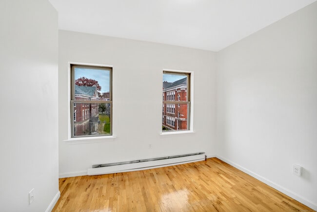 Photo - 1004 Broad St Unit 4S