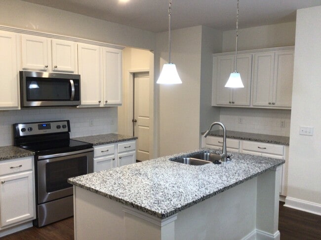 Photo - 16 Cherry St