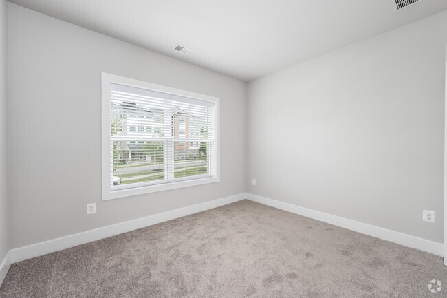 2BR, 2BA - 1,100SF - Bedroom