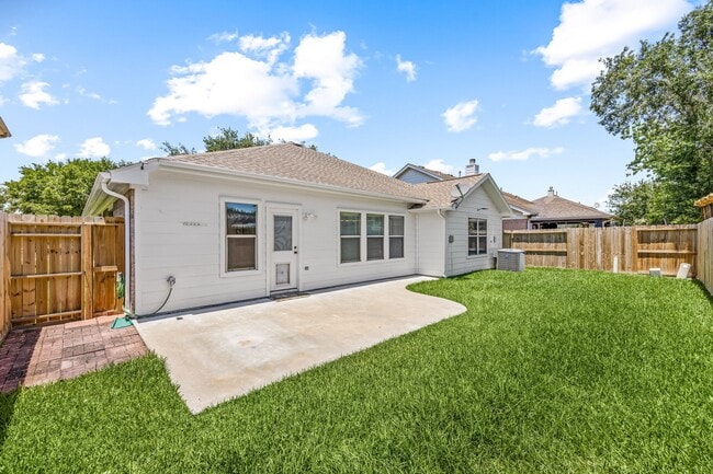 Building Photo - 21623 Dalton Spring Ln