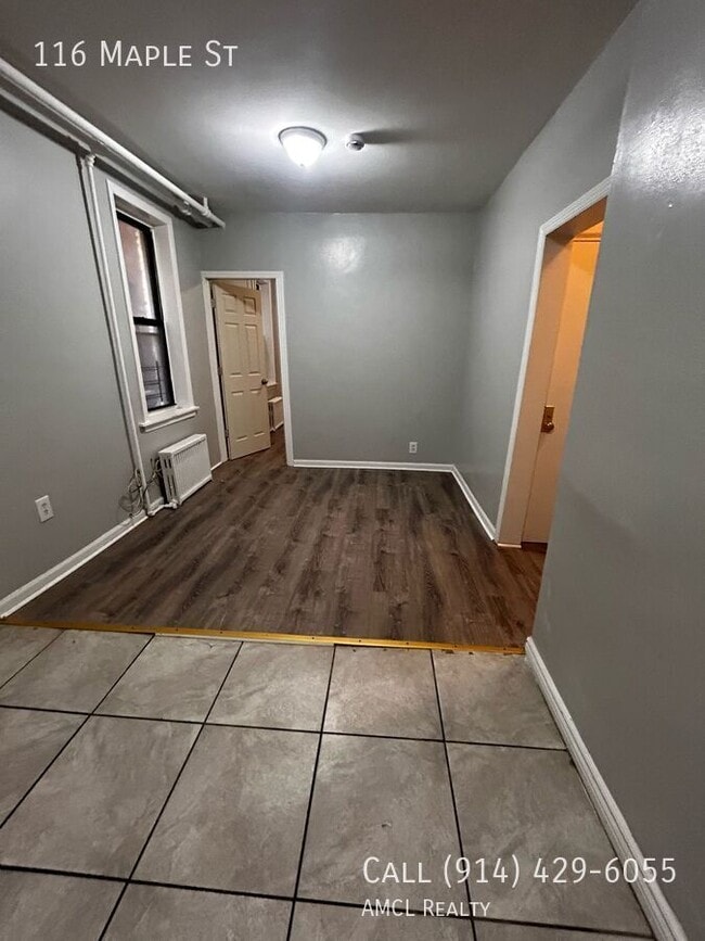 Photo - 116 Maple St