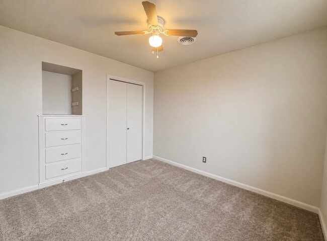 Photo - 7603 Grape St