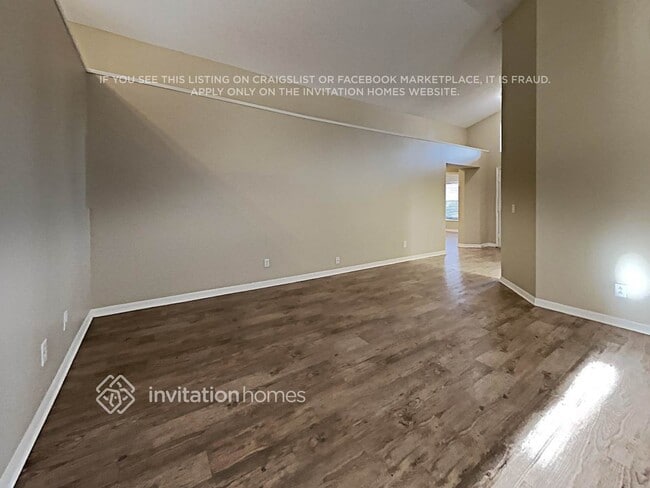 Photo - 13768 Meadowpark Ave