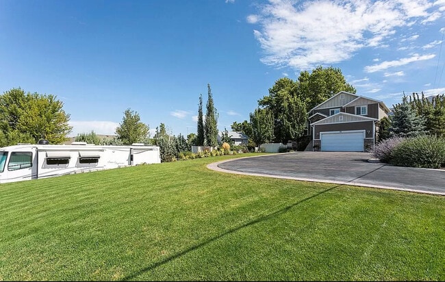 Photo - 31 W Mutton Hollow Rd