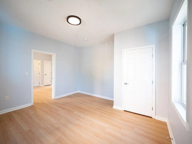 Photo - 502 Somerville Ave Unit 2